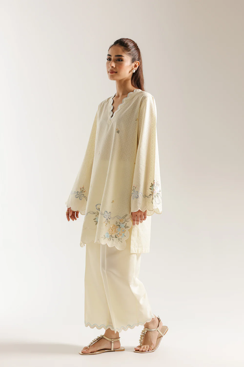 EMBROIDERED SUIT